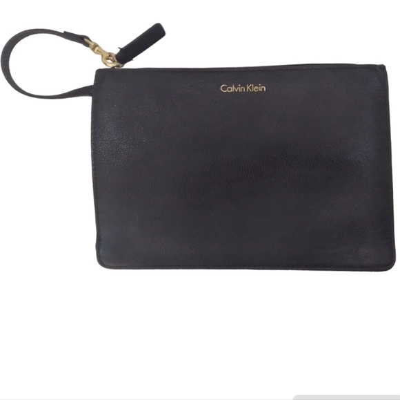 Calvin Klein Black Pebbled Leather Detachable Cosmetic Pouch/Large Wristlet - Picture 2 of 8